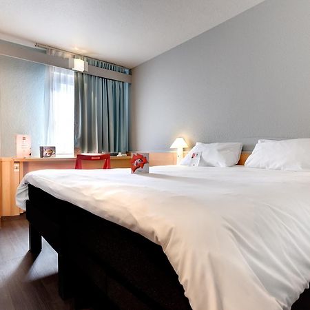 Готель Ibis Agen Centre Gare Екстер'єр фото