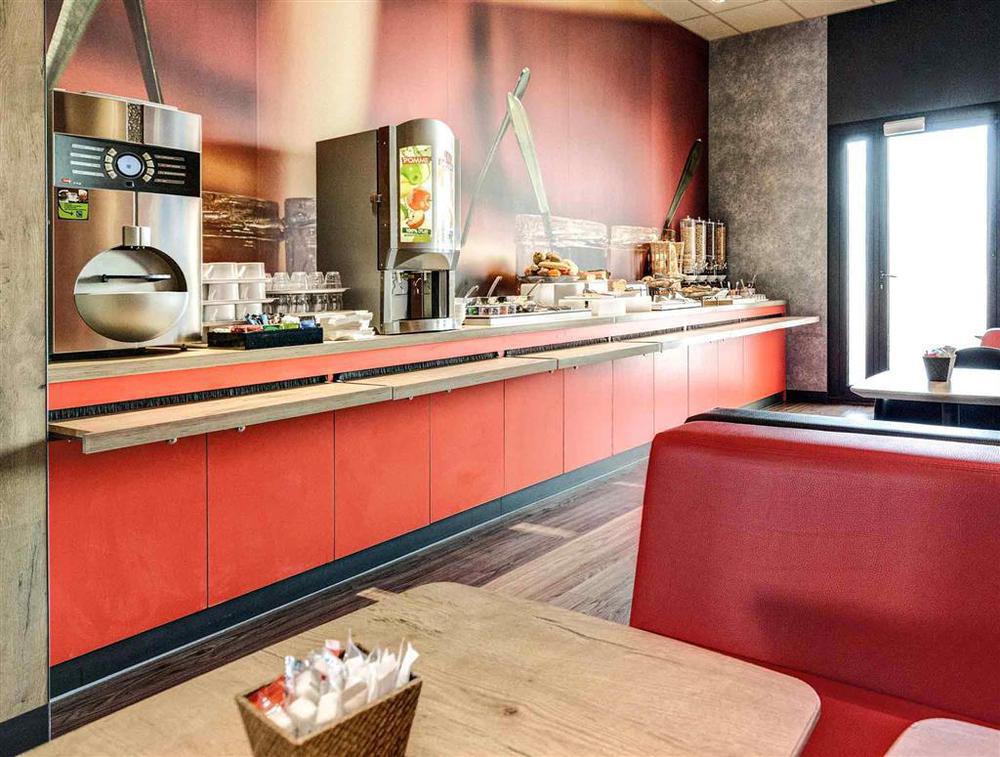Готель Ibis Agen Centre Gare Ресторан фото