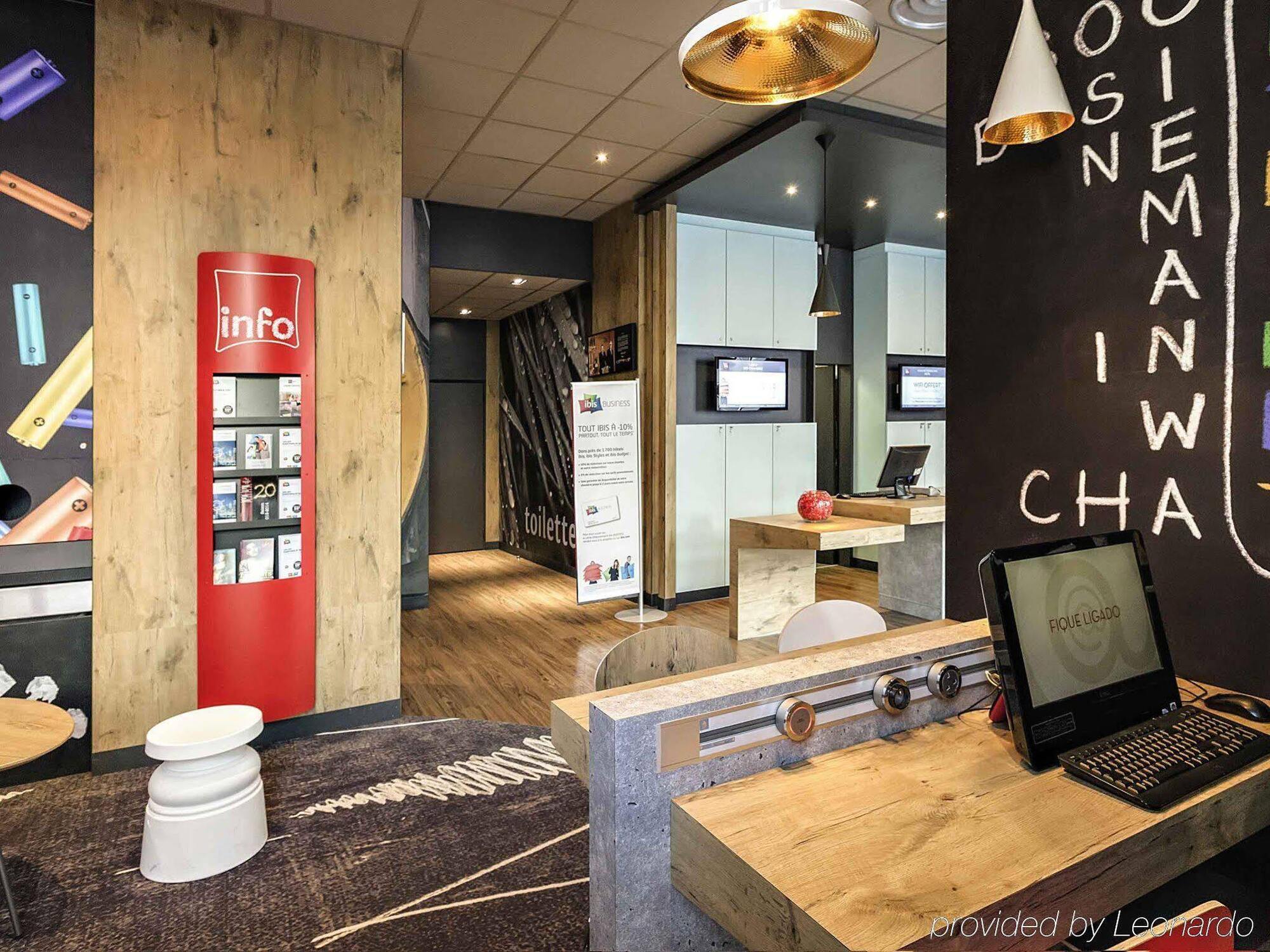 Готель Ibis Agen Centre Gare Екстер'єр фото